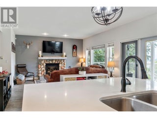 2662 Blind Bay Road. Blind Bay, British Columbia