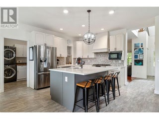 2662 Blind Bay Road. Blind Bay, British Columbia