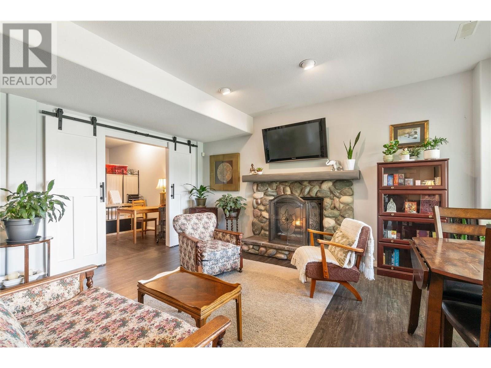 2662 Blind Bay Road. Blind Bay, British Columbia