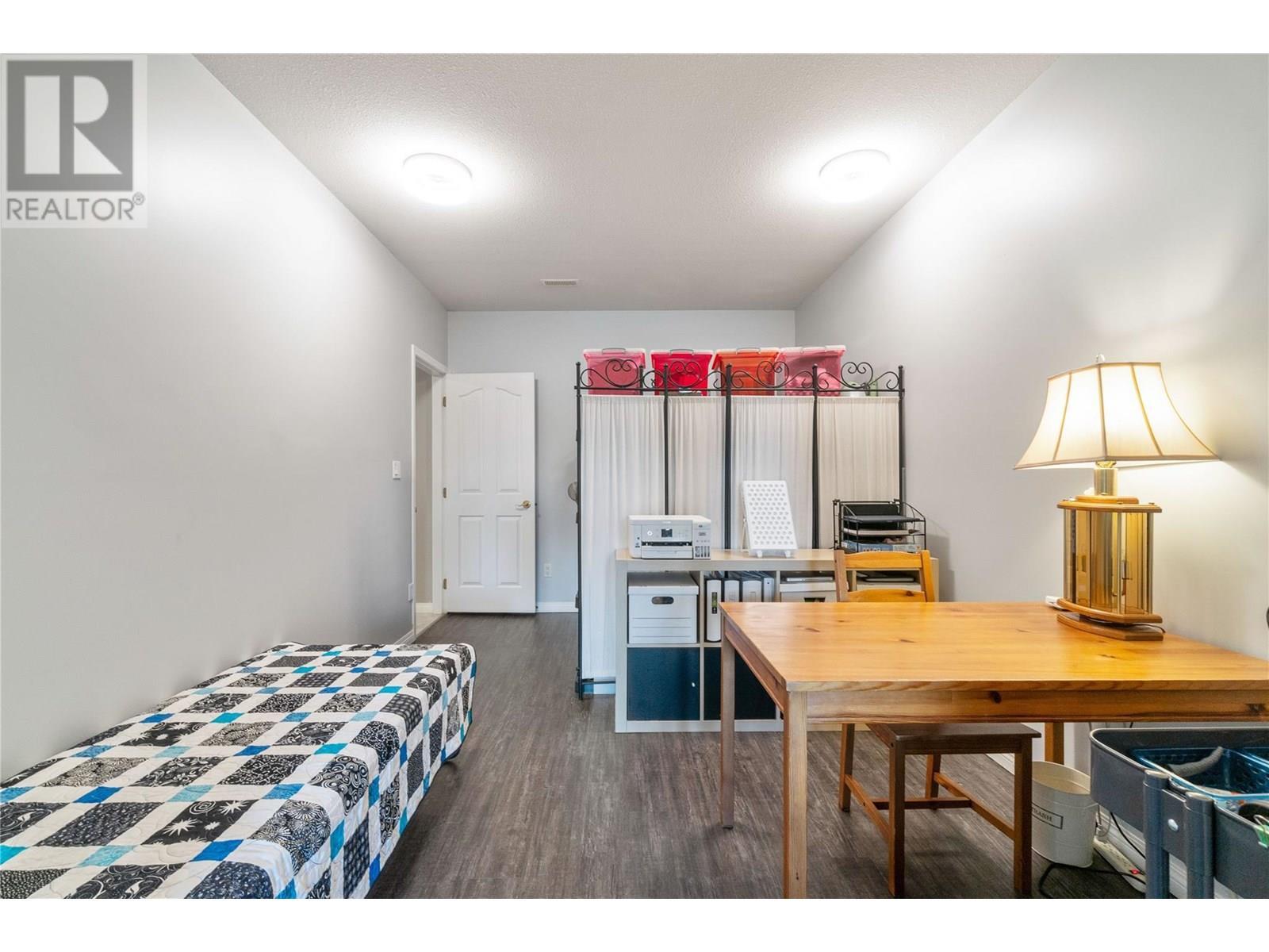 2662 Blind Bay Road. Blind Bay, British Columbia