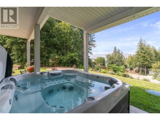 2662 Blind Bay Road. Blind Bay, British Columbia