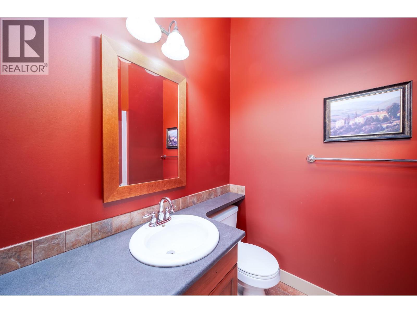 1795 Country Club Drive Unit# 229. Kelowna, British Columbia