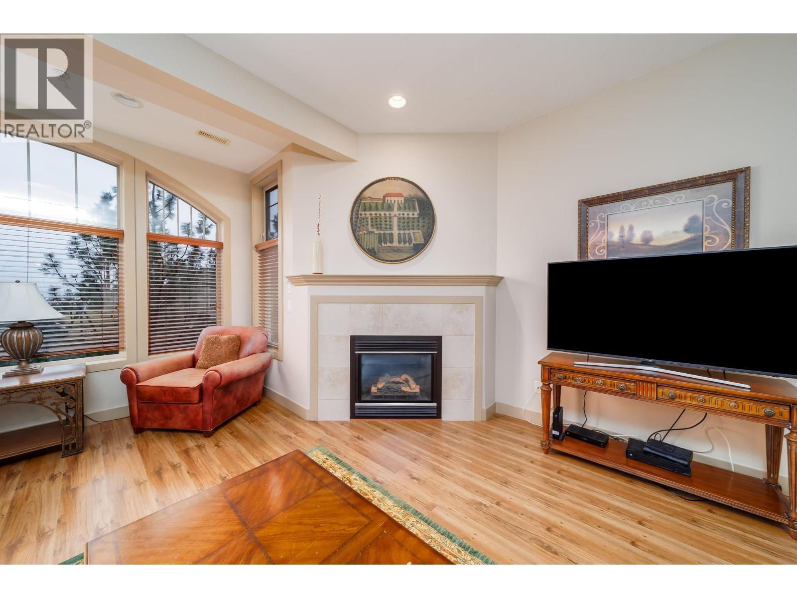 1795 Country Club Drive Unit# 229. Kelowna, British Columbia