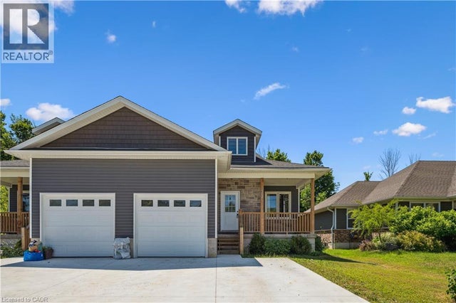 22 Ann Street S, Clifford