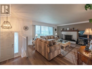 567 Lakeview Place. Oliver, British Columbia