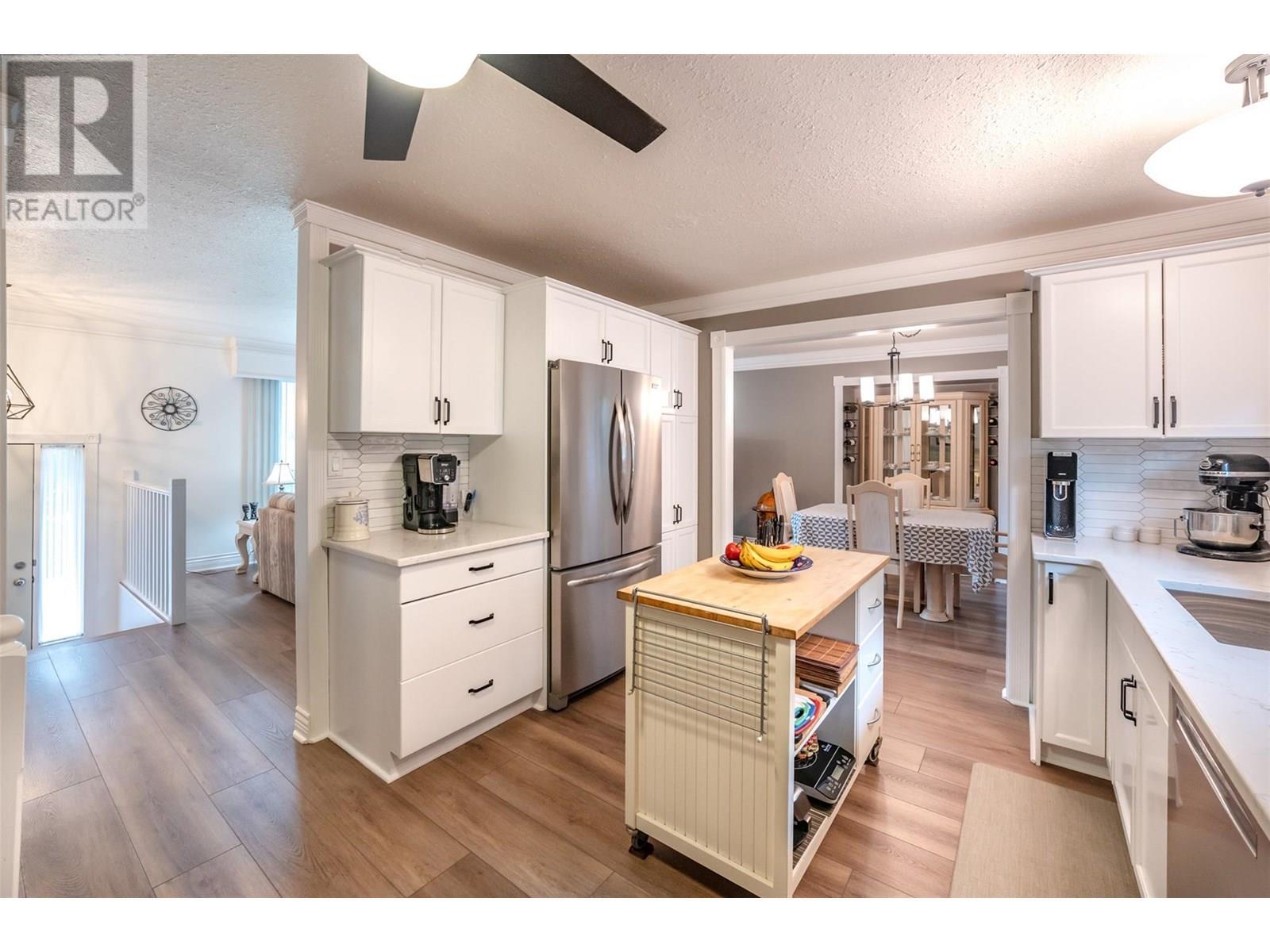 567 Lakeview Place. Oliver, British Columbia