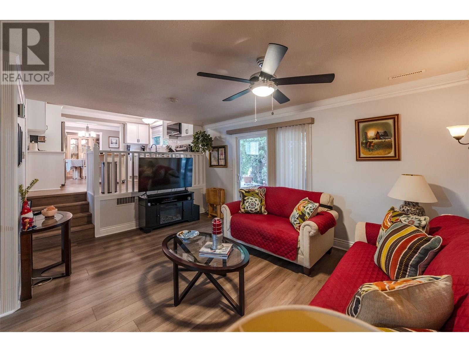 567 Lakeview Place. Oliver, British Columbia