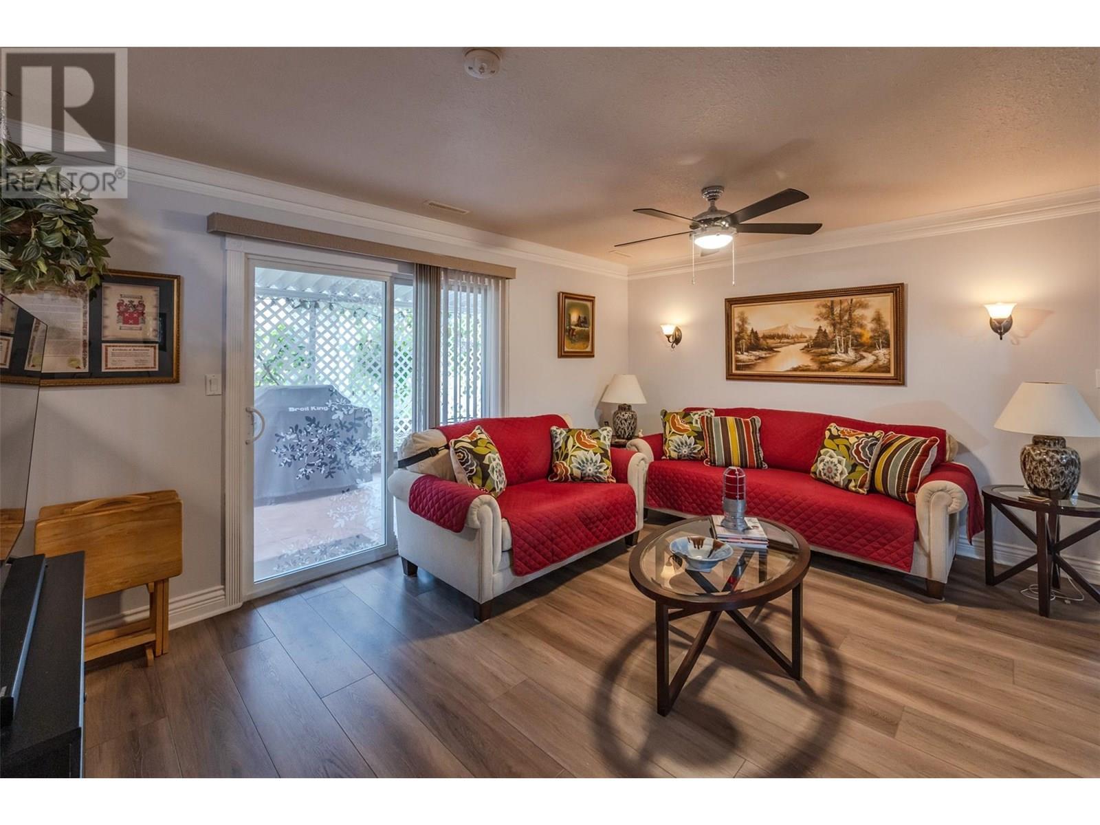 567 Lakeview Place. Oliver, British Columbia