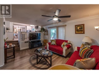 567 Lakeview Place. Oliver, British Columbia