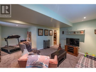 567 Lakeview Place. Oliver, British Columbia