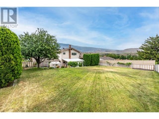 567 Lakeview Place. Oliver, British Columbia