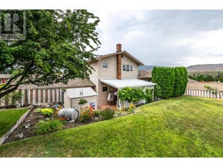 567 Lakeview Place. Oliver, British Columbia