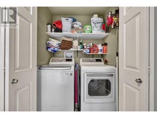 982 Paret Crescent. Kelowna, British Columbia