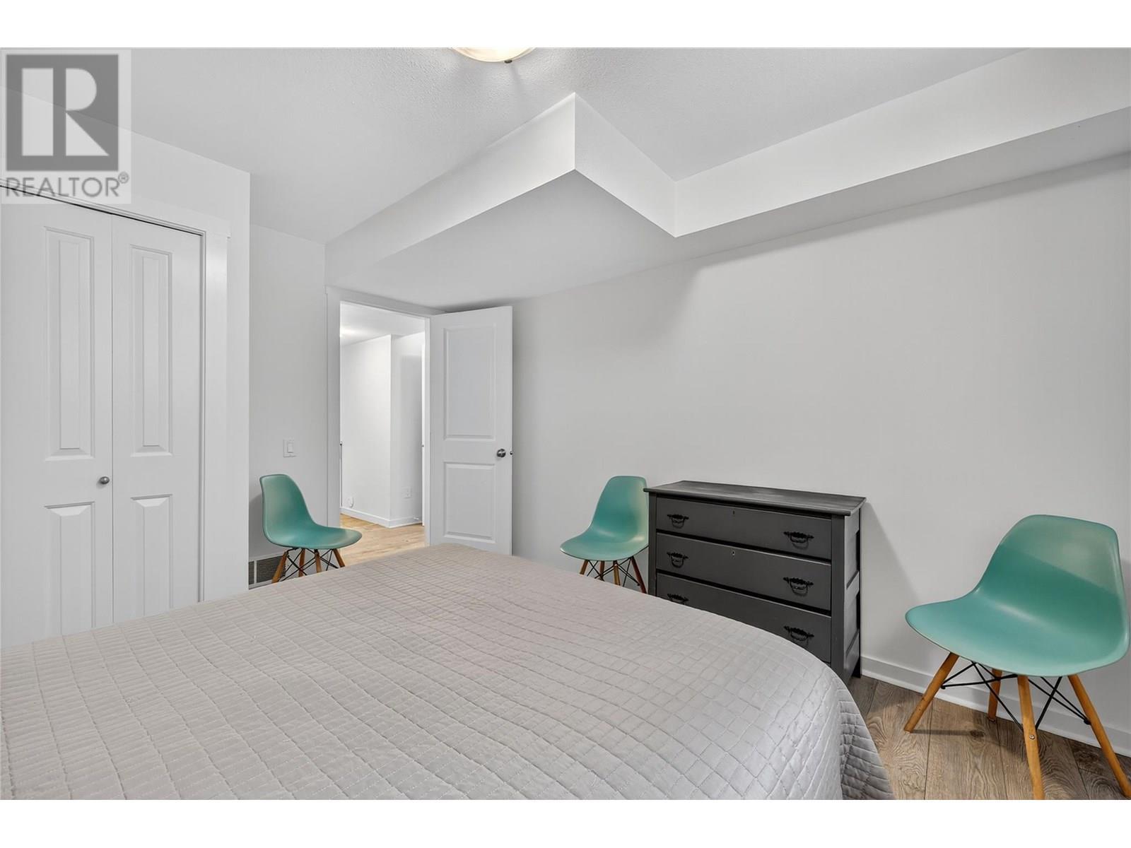 982 Paret Crescent. Kelowna, British Columbia