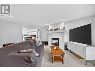 982 Paret Crescent. Kelowna, British Columbia