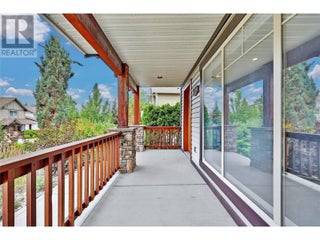982 Paret Crescent. Kelowna, British Columbia