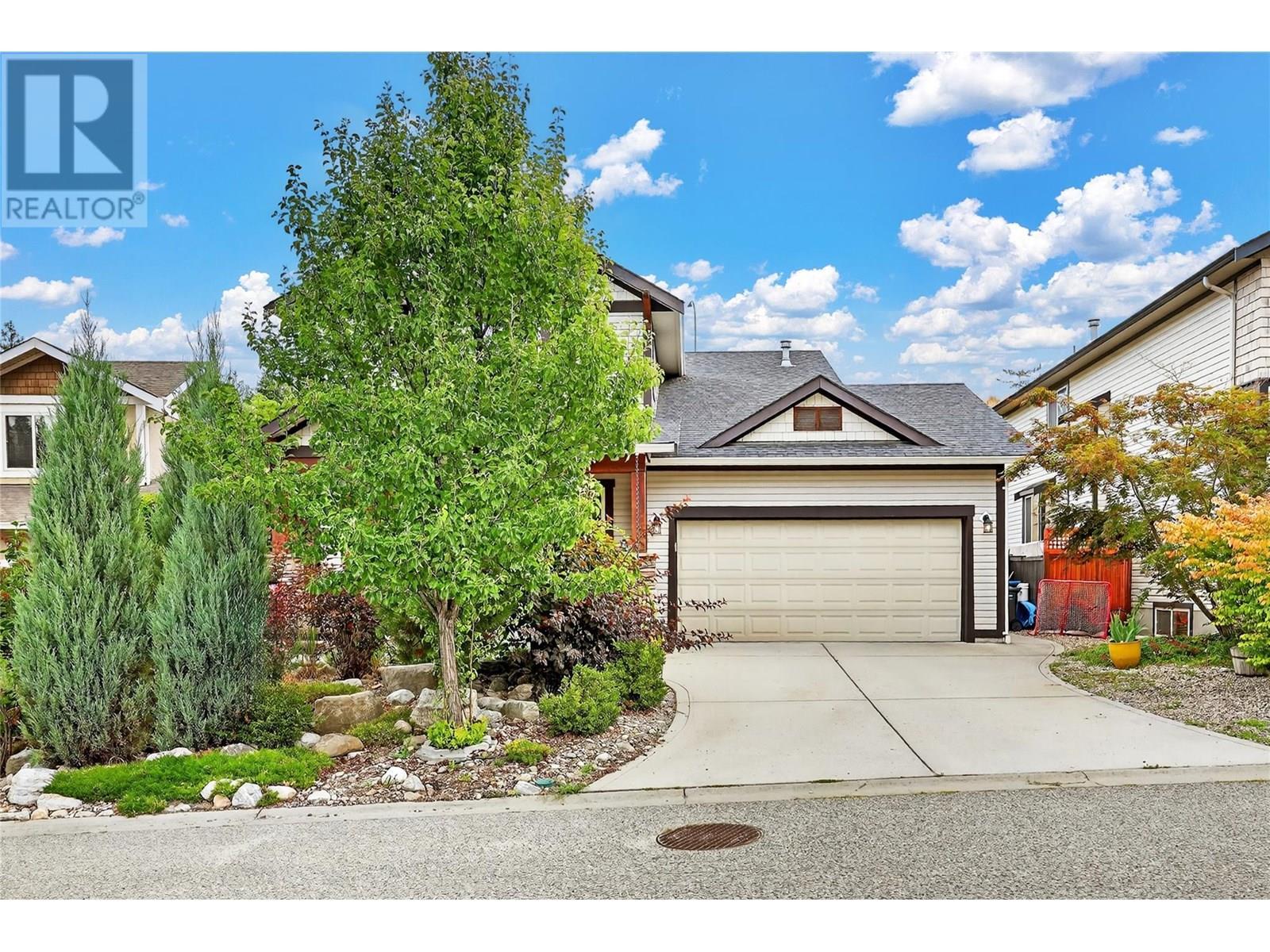 982 Paret Crescent. Kelowna, British Columbia