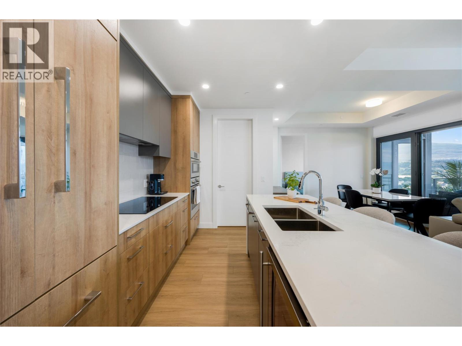 3699 Capozzi Road Unit# Ph3. Kelowna, British Columbia