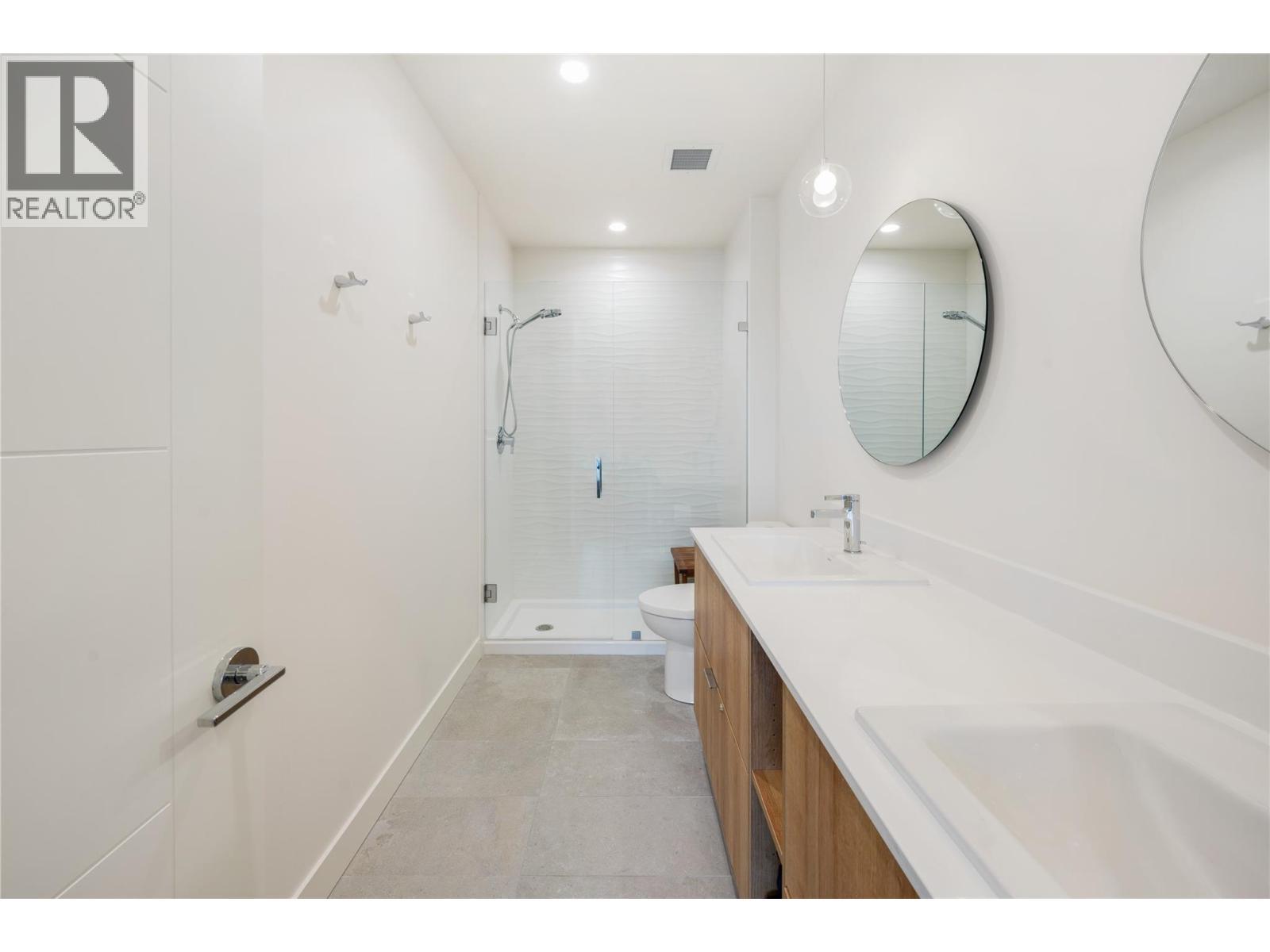 3699 Capozzi Road Unit# Ph3. Kelowna, British Columbia