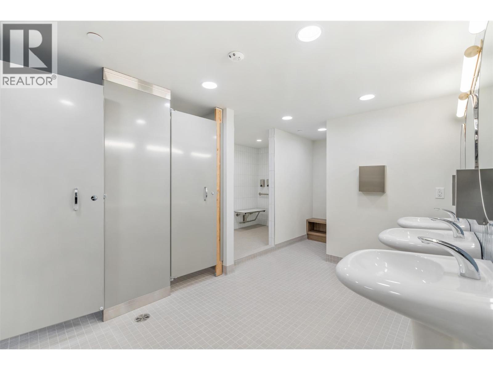 3699 Capozzi Road Unit# Ph3. Kelowna, British Columbia