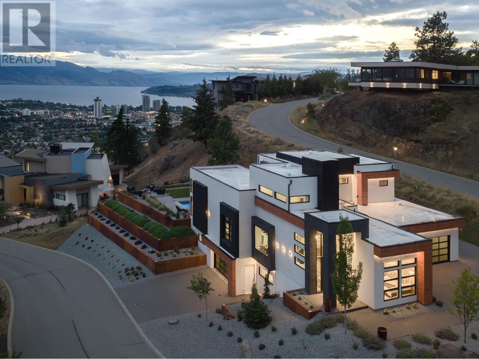 722 Highpointe Place. Kelowna, British Columbia