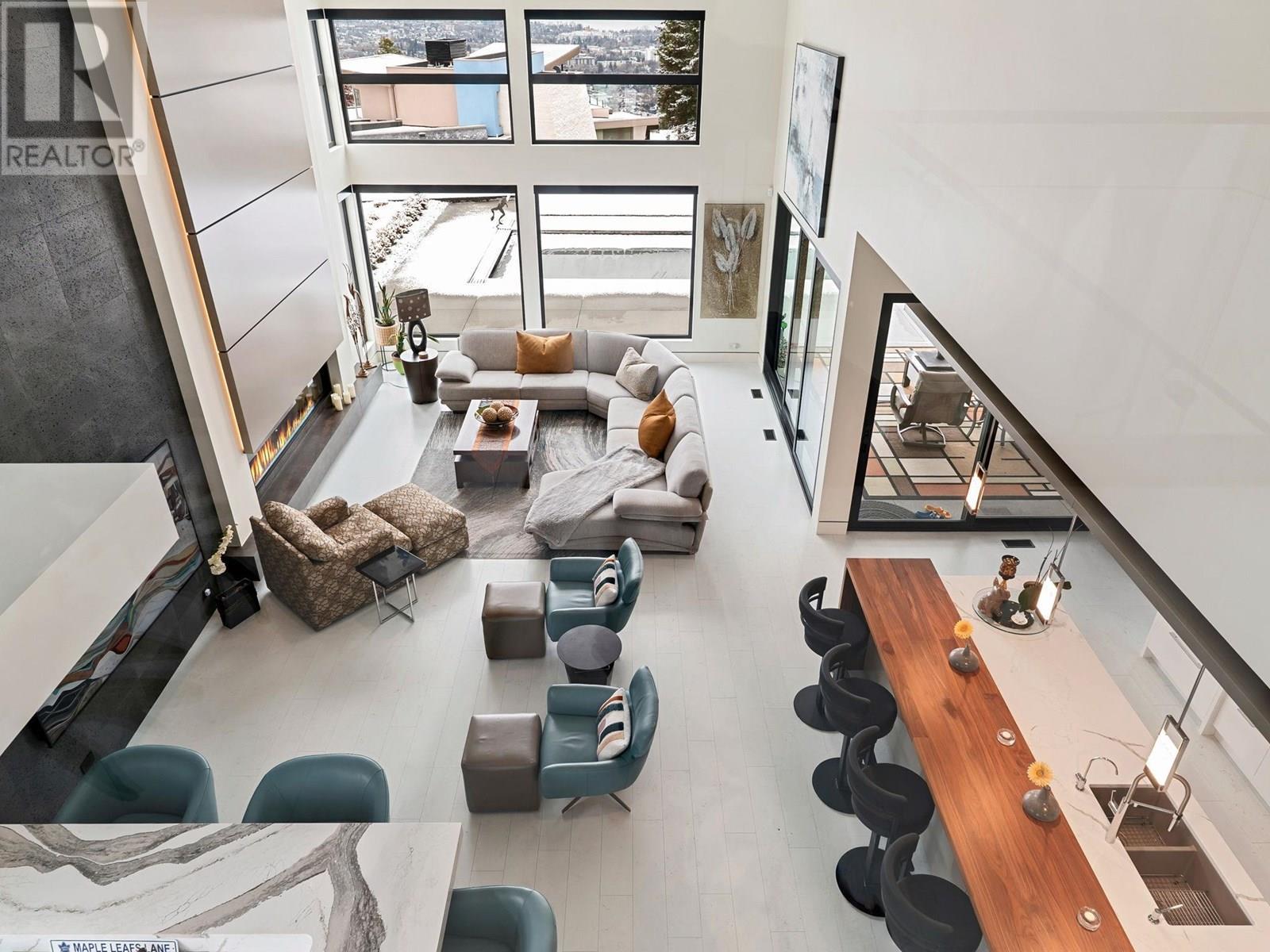 722 Highpointe Place. Kelowna, British Columbia