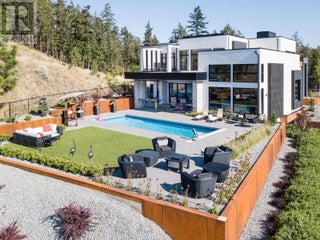 722 Highpointe Place. Kelowna, British Columbia