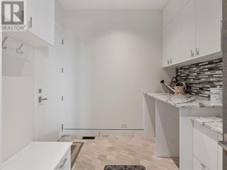 722 Highpointe Place. Kelowna, British Columbia