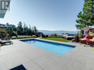 722 Highpointe Place. Kelowna, British Columbia