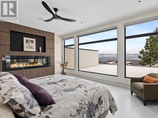 722 Highpointe Place. Kelowna, British Columbia