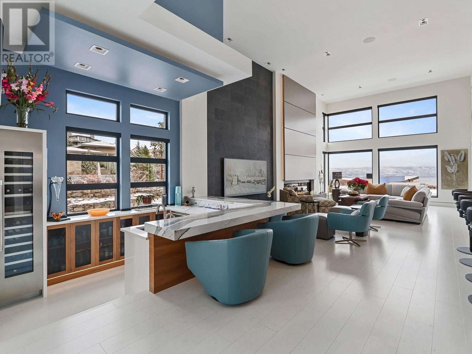 722 Highpointe Place. Kelowna, British Columbia