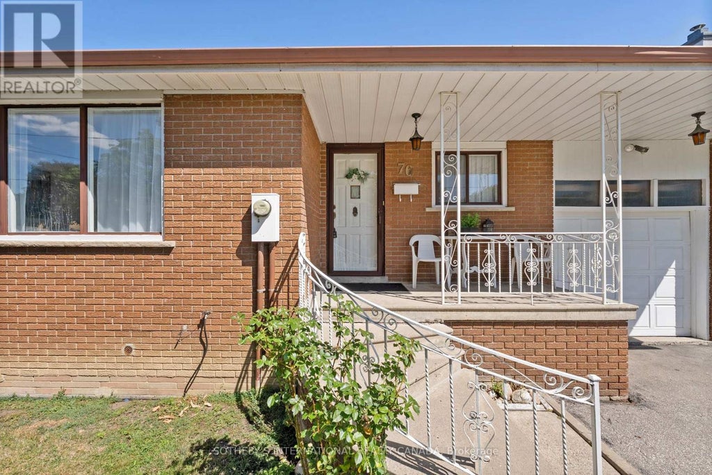 76 Lawnside Drive, Toronto (rustic)