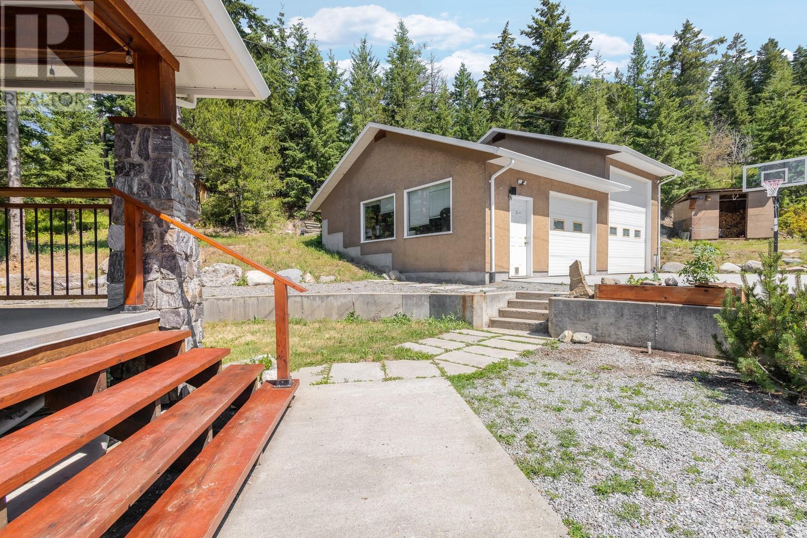 7575 Sun Valley Road. Kelowna, British Columbia