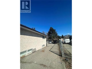275 Rutland Road N. Kelowna, British Columbia