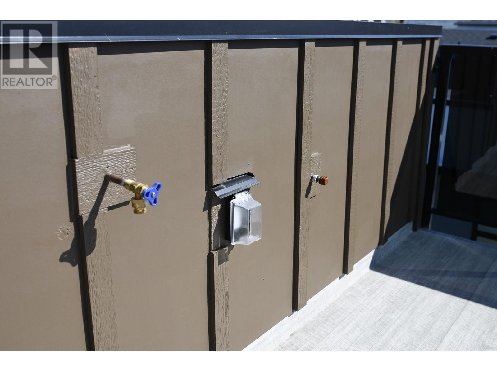 2171 Aberdeen Street. Kelowna, British Columbia