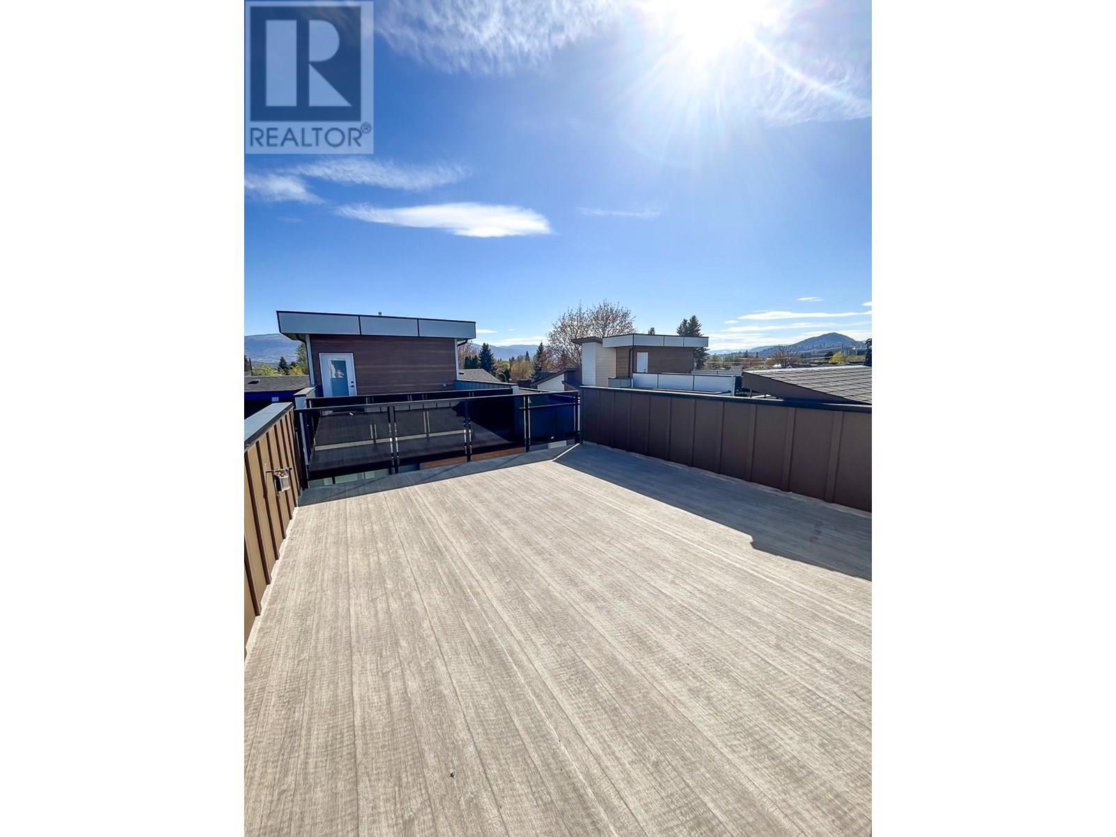 2171 Aberdeen Street. Kelowna, British Columbia