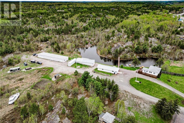 1110 Hwy 17, Wahnapitae