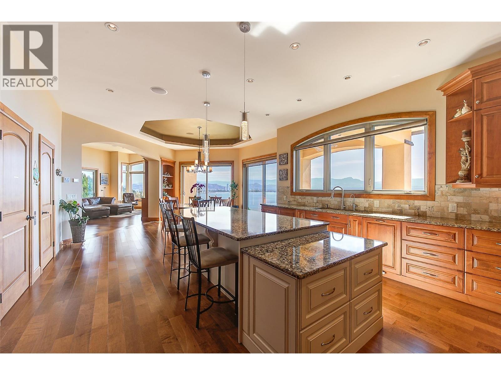 2513 Casa Palmero Drive. West Kelowna, British Columbia