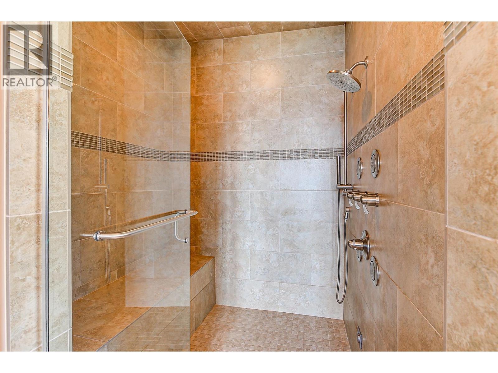 2513 Casa Palmero Drive. West Kelowna, British Columbia