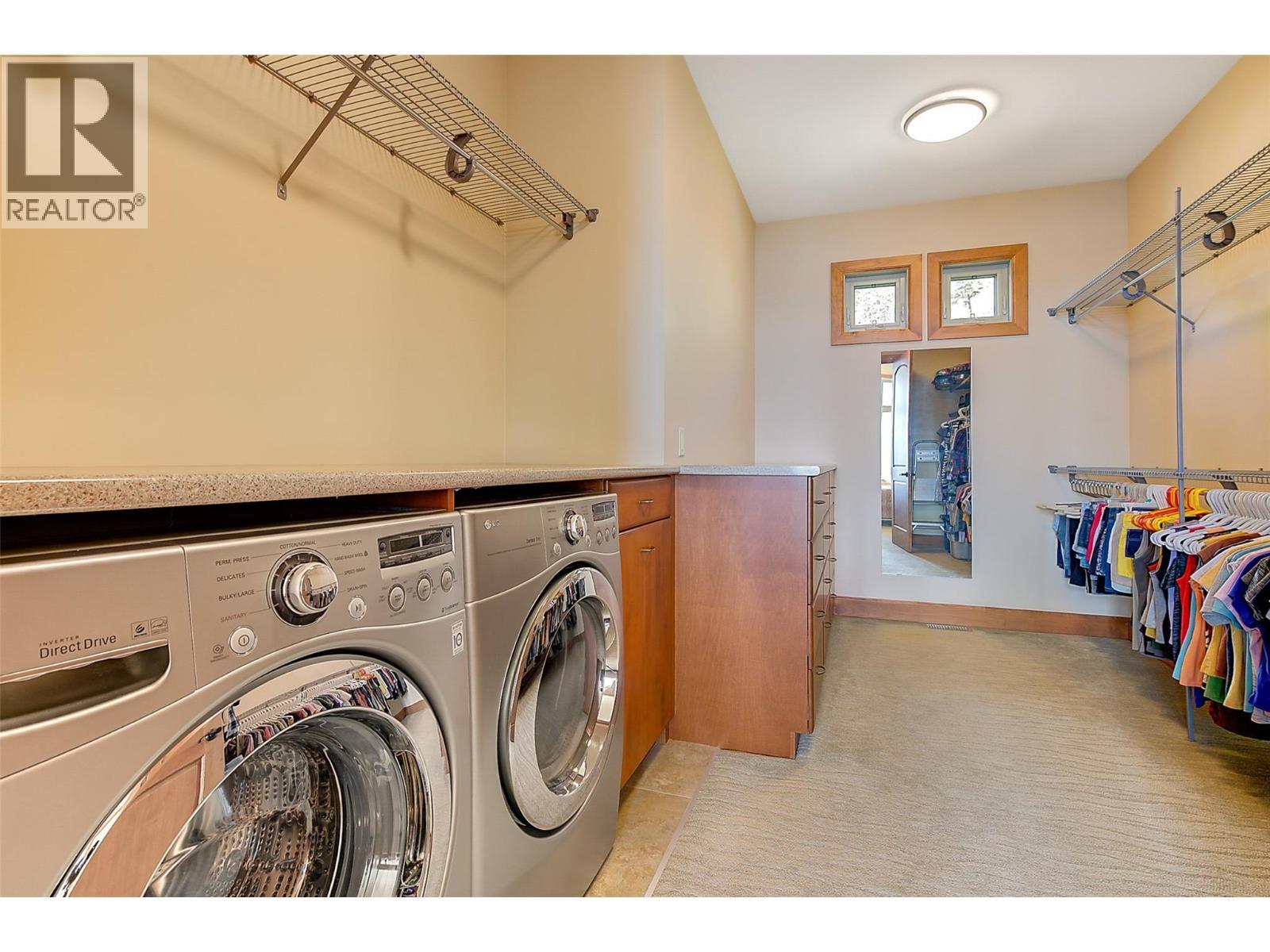 2513 Casa Palmero Drive. West Kelowna, British Columbia