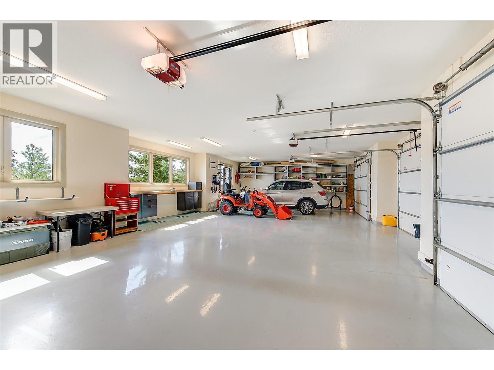 2513 Casa Palmero Drive. West Kelowna, British Columbia