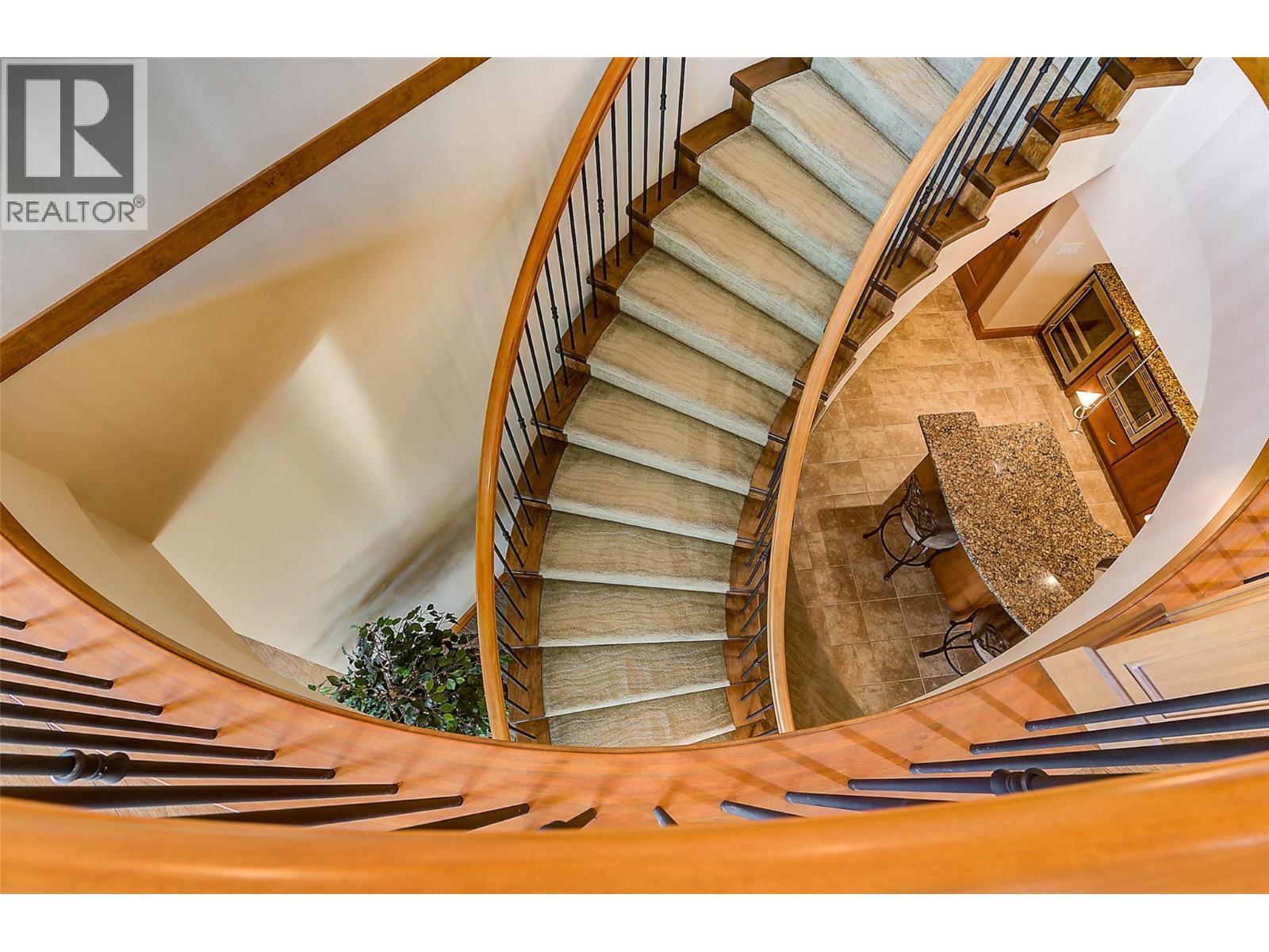 2513 Casa Palmero Drive. West Kelowna, British Columbia