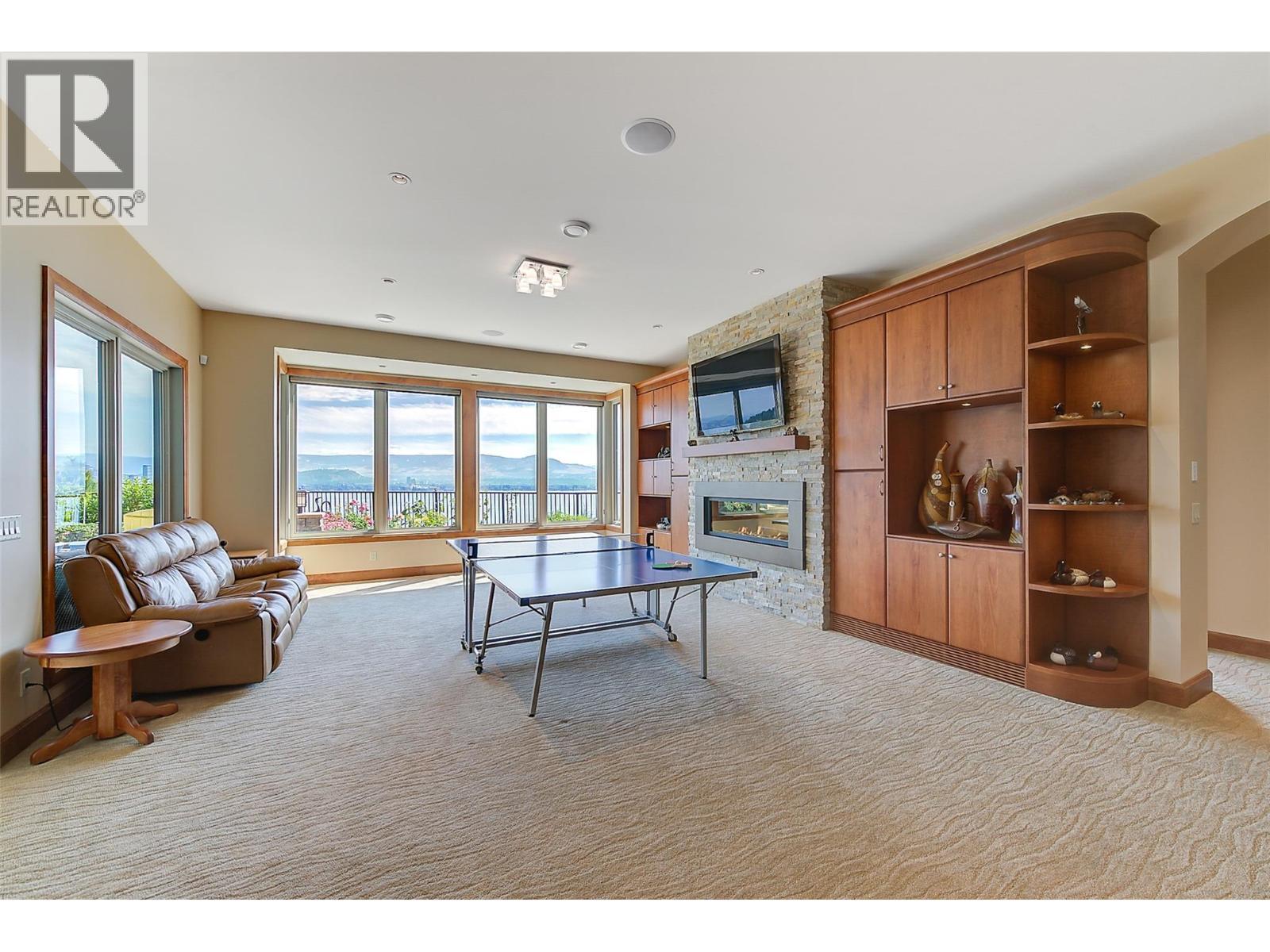 2513 Casa Palmero Drive. West Kelowna, British Columbia