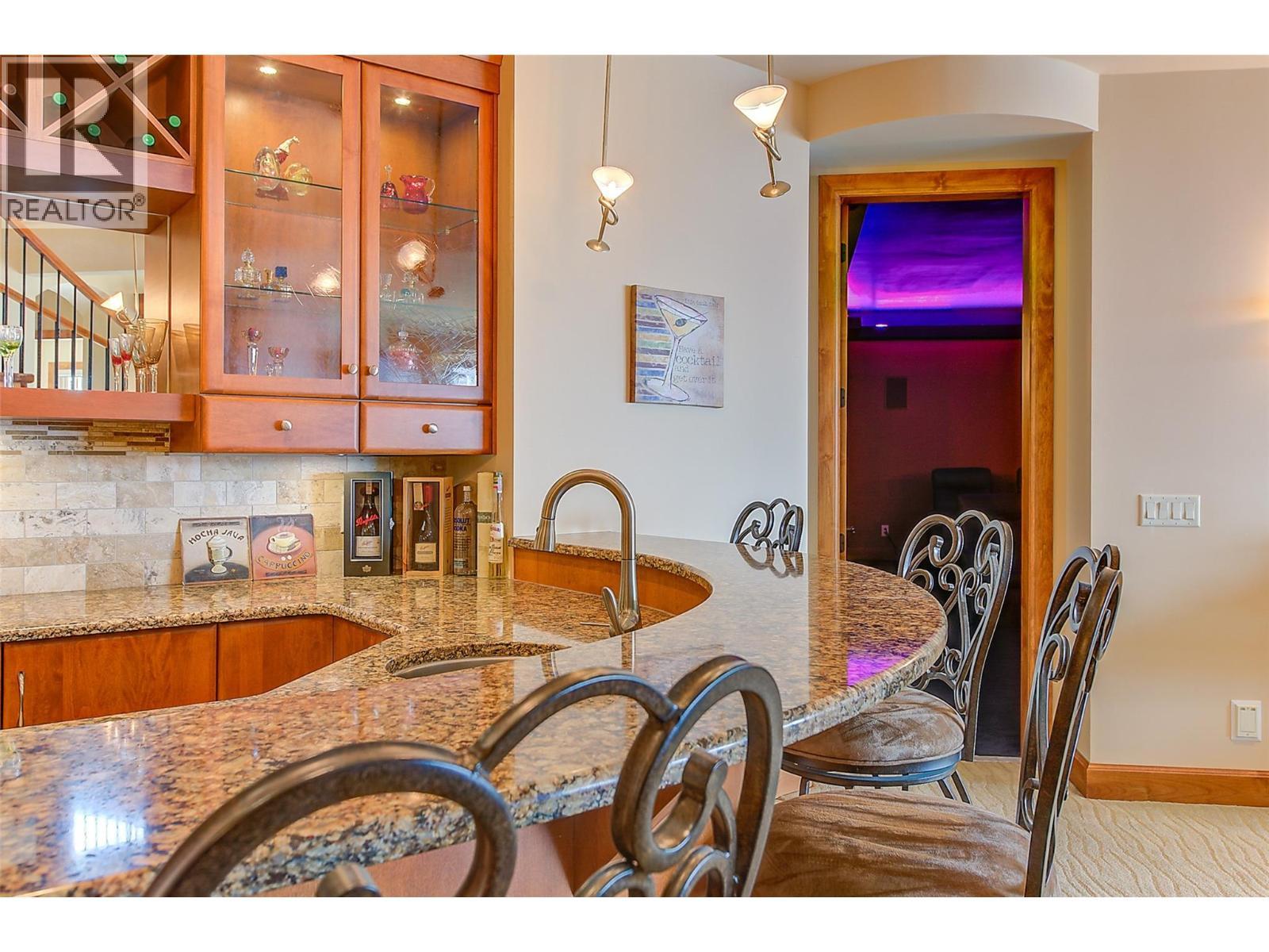 2513 Casa Palmero Drive. West Kelowna, British Columbia