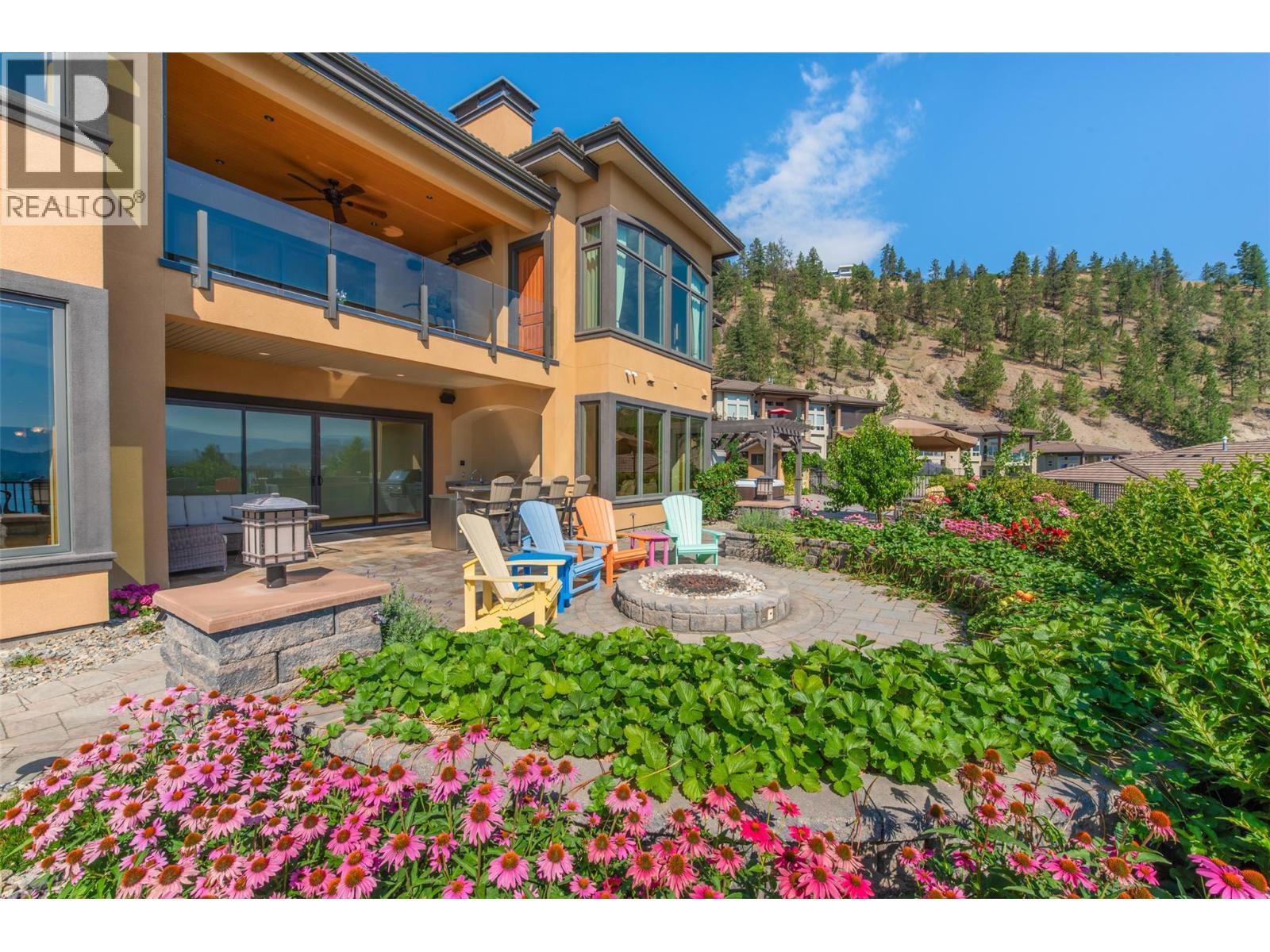 2513 Casa Palmero Drive. West Kelowna, British Columbia