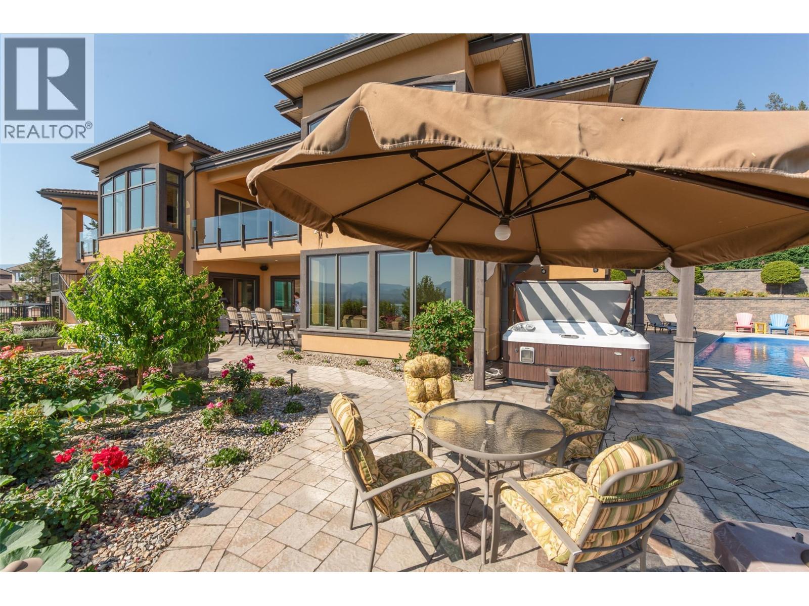 2513 Casa Palmero Drive. West Kelowna, British Columbia
