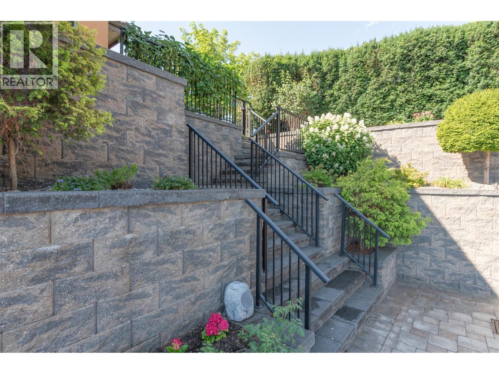 2513 Casa Palmero Drive. West Kelowna, British Columbia