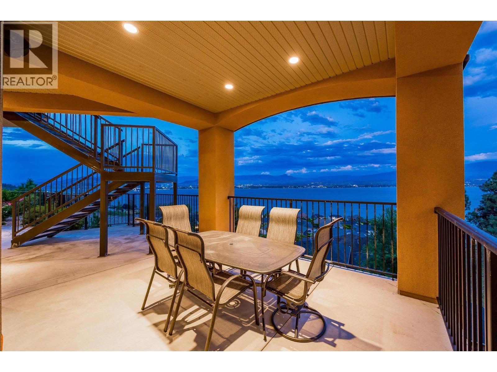 2513 Casa Palmero Drive. West Kelowna, British Columbia