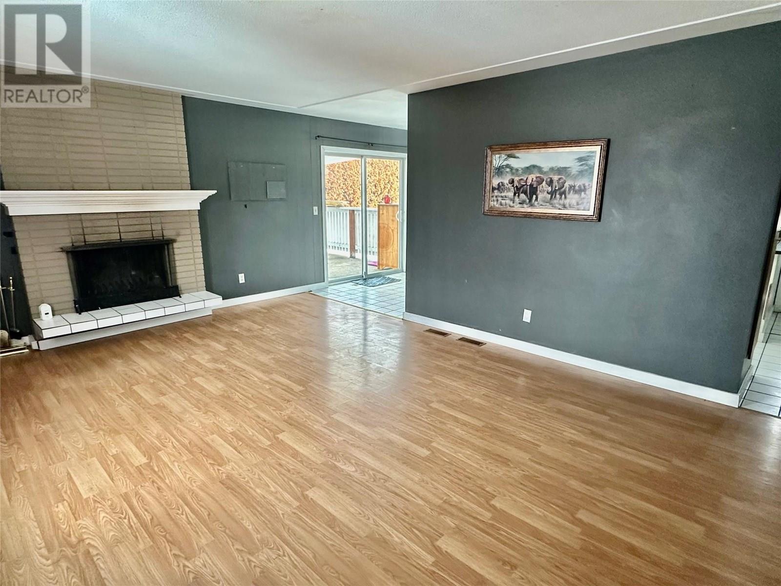 475 Hollywood Road S. Kelowna, British Columbia