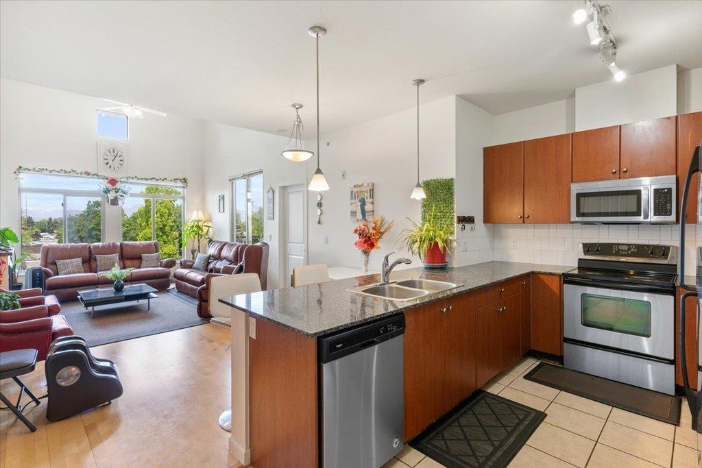 415 10180 153 Street, Surrey